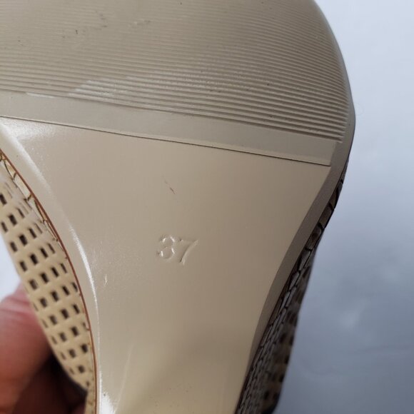 Glossi Perforated Leather Ankle Buckle Wedge Peep Toe Sandals - Picture 9 of 10